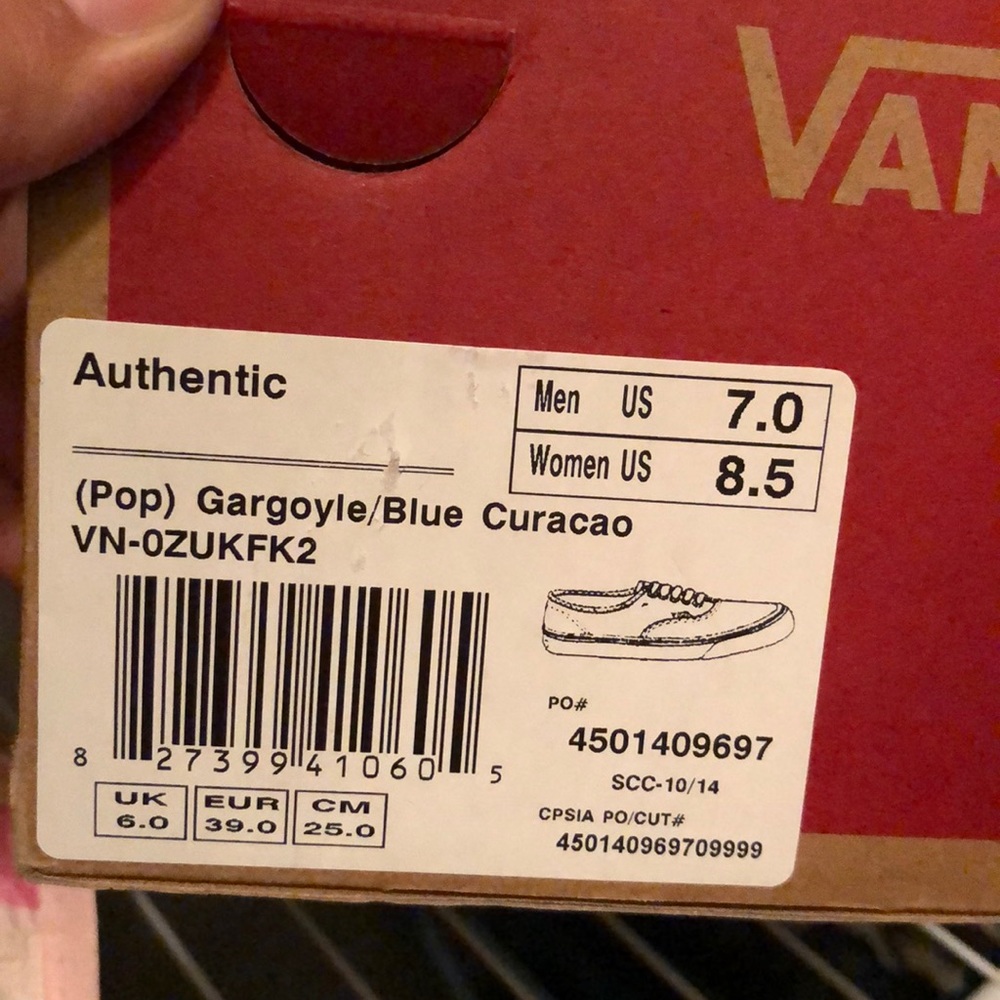 Vans - Picture 1 of 3